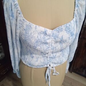 Misguided Plus Size 18. Blue and White Floral Smocked Cropped Top Flowy Sleeves